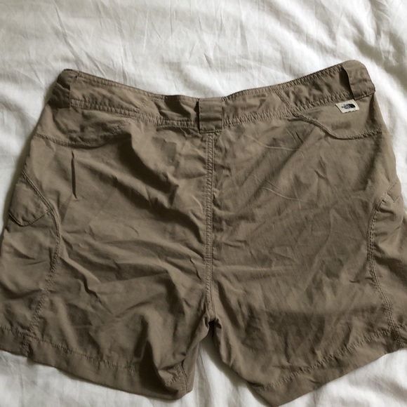 Khaki shorts - Picture 2 of 5